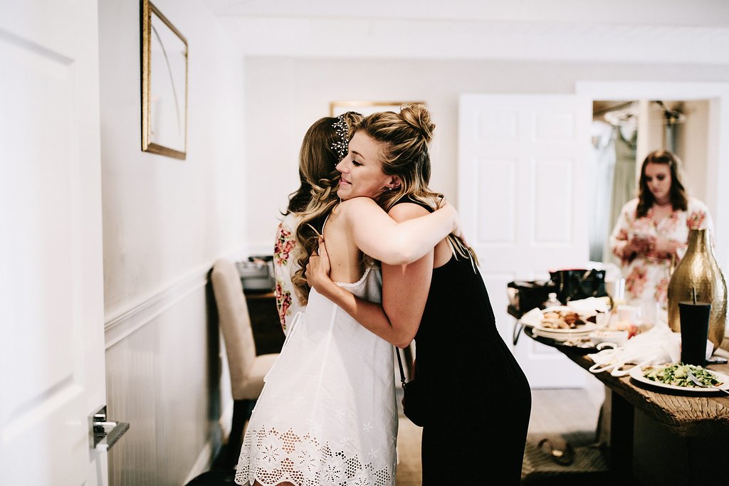  Sweet moments with the bride before the ceremony!  